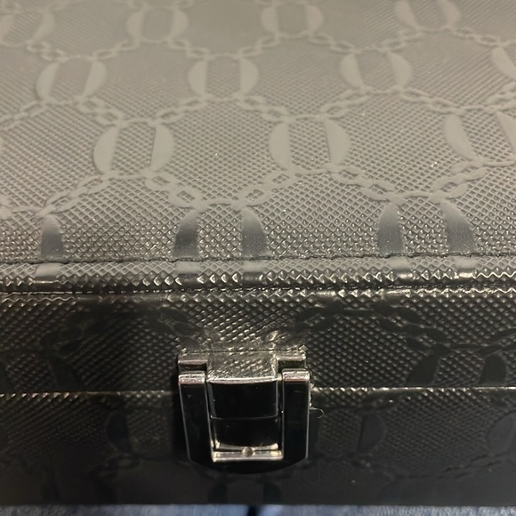 New Luxe faux leather luxury pink velvet interior compact jewelry box organizer - Picture 4 of 5